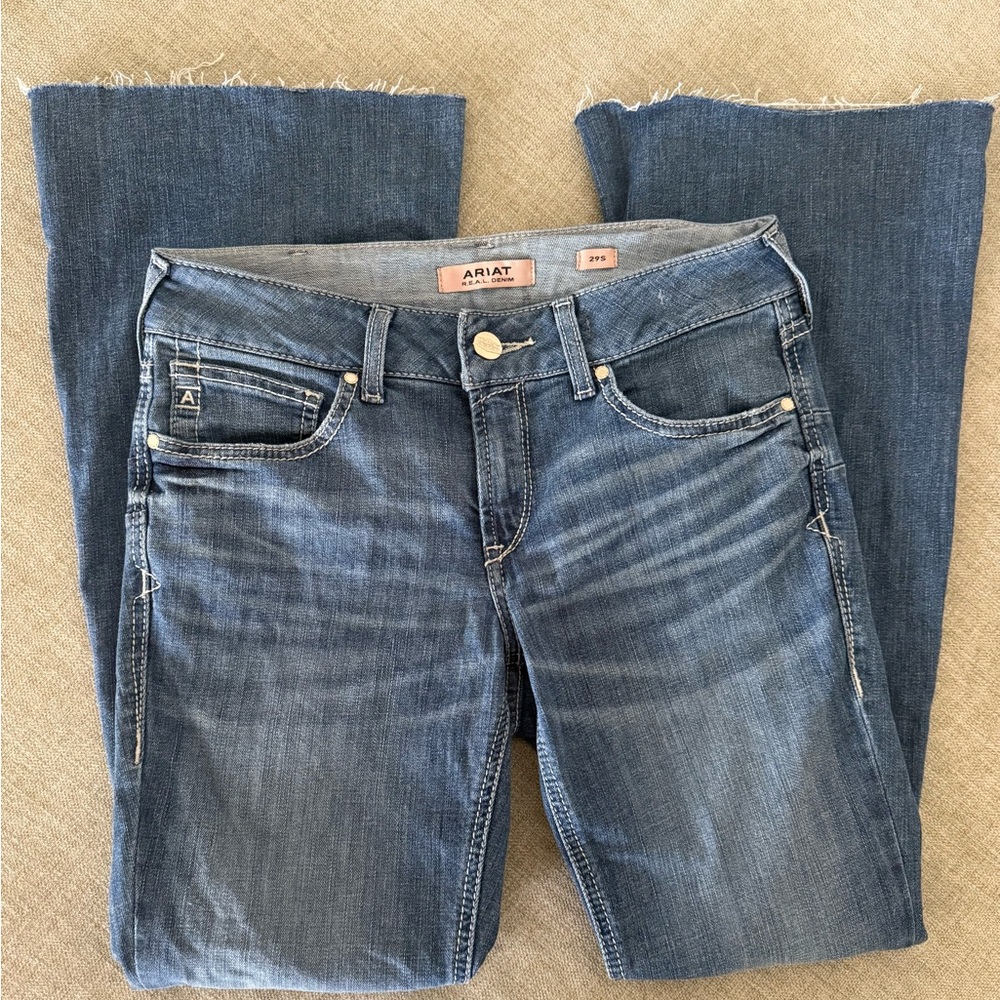Ariat Women's Flare Leg Jeans 29s NWOT